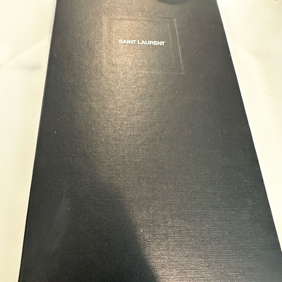 CASSANDRE PHONE HOLDER IN SHINY CROCODILE-EMBOSSED LEATHER - Picture 2 of 7